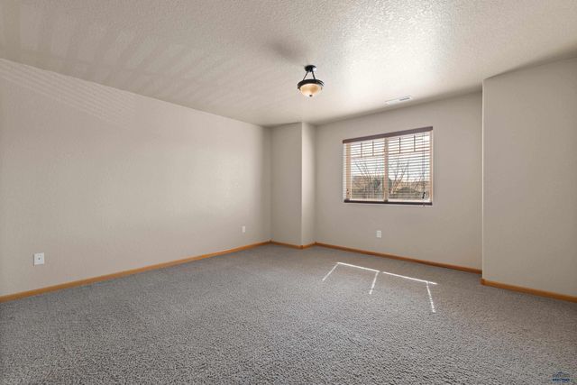 1248 FAIRBANKS DR, Box Elder, SD 57719