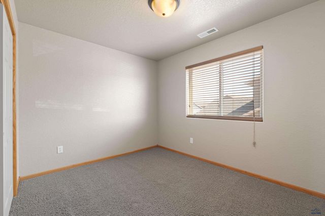 1248 FAIRBANKS DR, Box Elder, SD 57719