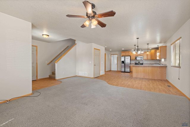 1248 FAIRBANKS DR, Box Elder, SD 57719