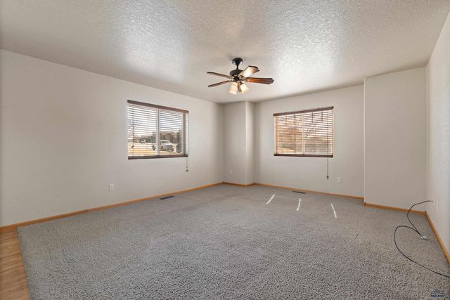 1248 FAIRBANKS DR, Box Elder, SD 57719