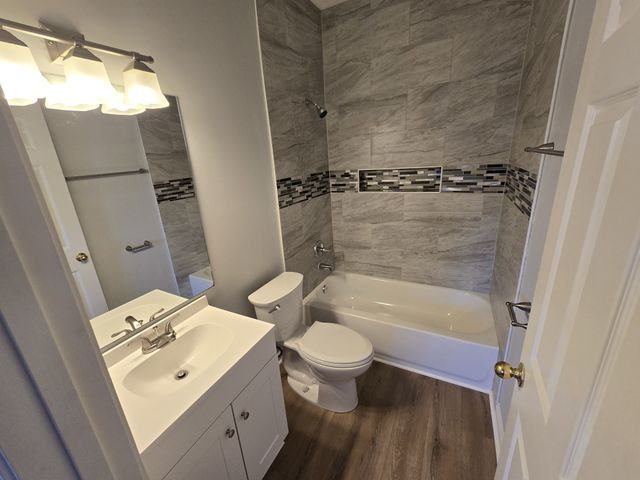 7470 Charlotte Pike Apt 3, Nashville, TN 37209