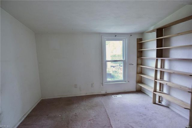 2011 Holladay ST, Portsmouth, VA 23704