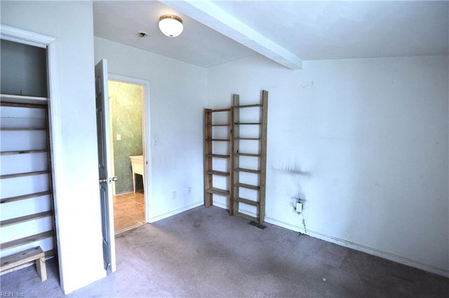 2011 Holladay ST, Portsmouth, VA 23704