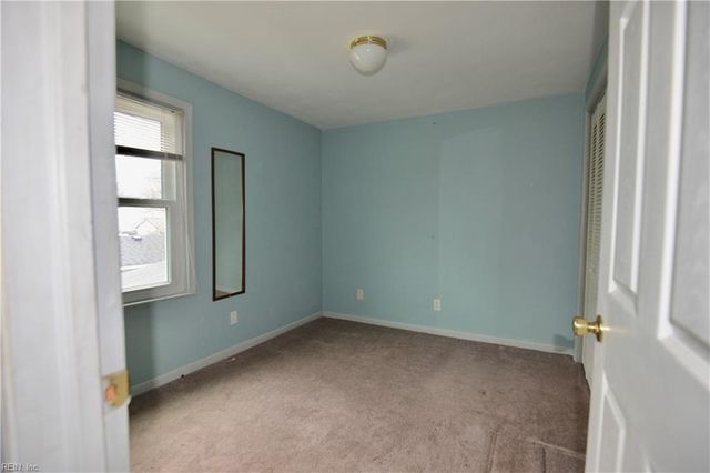 2011 Holladay ST, Portsmouth, VA 23704