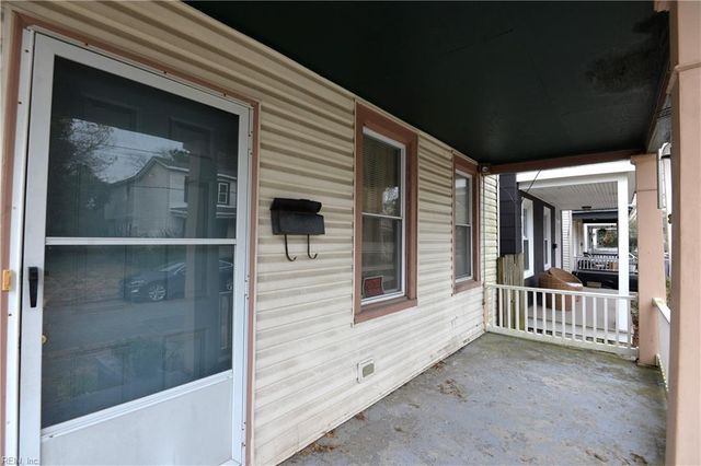 2011 Holladay ST, Portsmouth, VA 23704