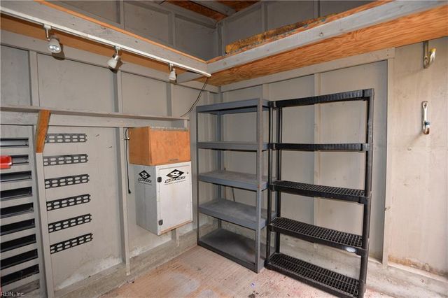 2011 Holladay ST, Portsmouth, VA 23704