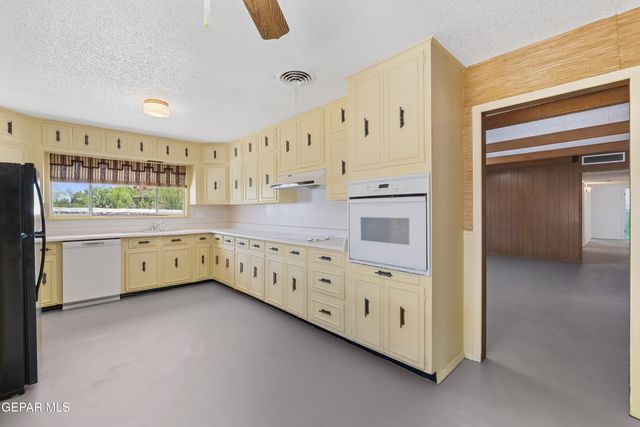 3029 MESA VERDE Lane, El Paso, TX 79904