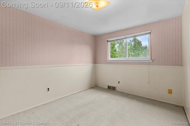31613 Grennada Street, Livonia, MI 48154
