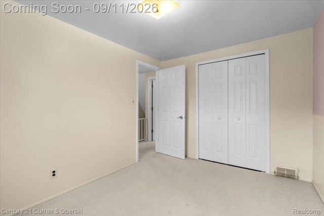 31613 Grennada Street, Livonia, MI 48154