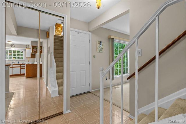 31613 Grennada Street, Livonia, MI 48154