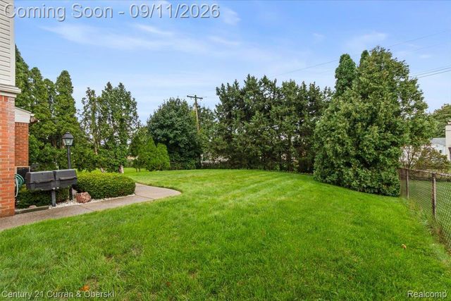 31613 Grennada Street, Livonia, MI 48154