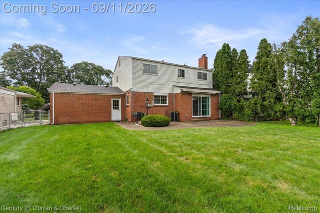 31613 Grennada Street, Livonia, MI 48154