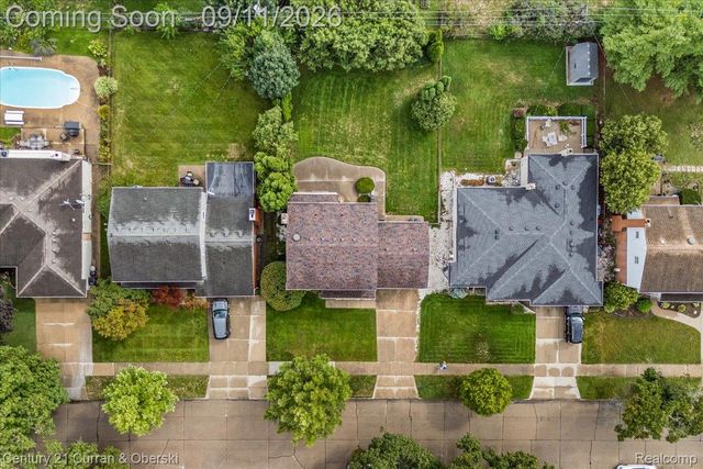 31613 Grennada Street, Livonia, MI 48154
