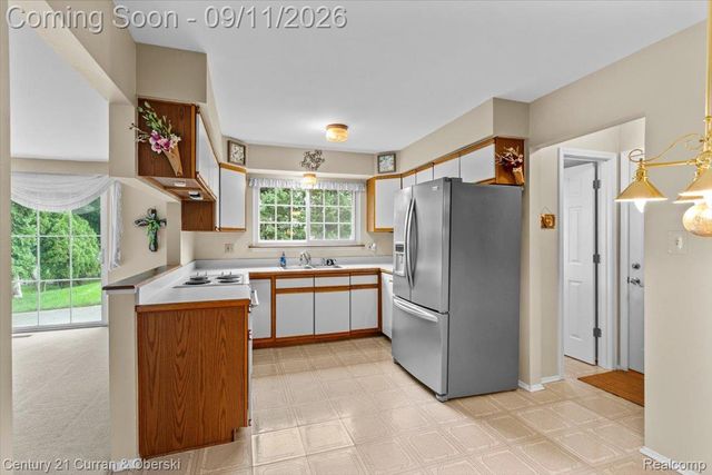 31613 Grennada Street, Livonia, MI 48154