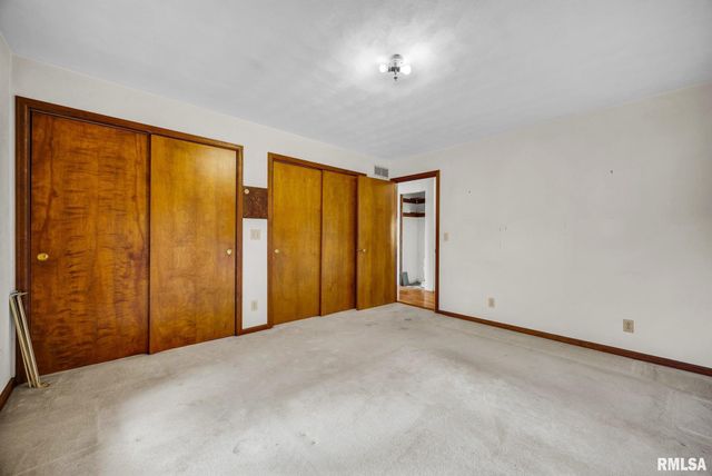 4330 S Banbury Cove, Mapleton, IL 61547