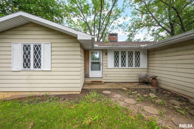 4330 S Banbury Cove, Mapleton, IL 61547