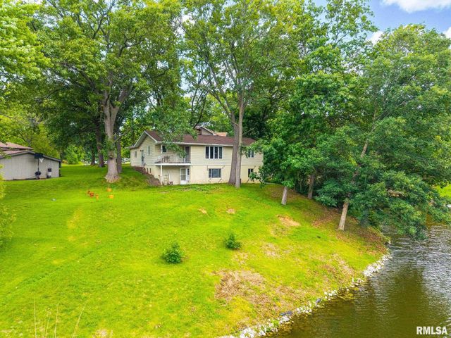 4330 S Banbury Cove, Mapleton, IL 61547