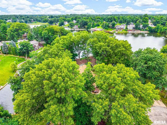 4330 S Banbury Cove, Mapleton, IL 61547