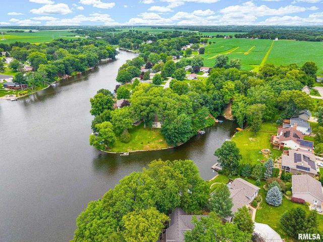 4330 S Banbury Cove, Mapleton, IL 61547