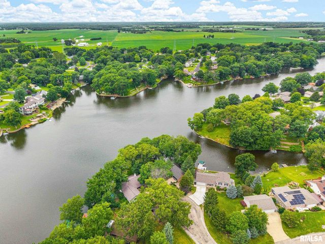4330 S Banbury Cove, Mapleton, IL 61547