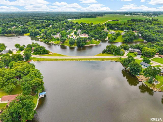 4330 S Banbury Cove, Mapleton, IL 61547