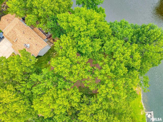4330 S Banbury Cove, Mapleton, IL 61547