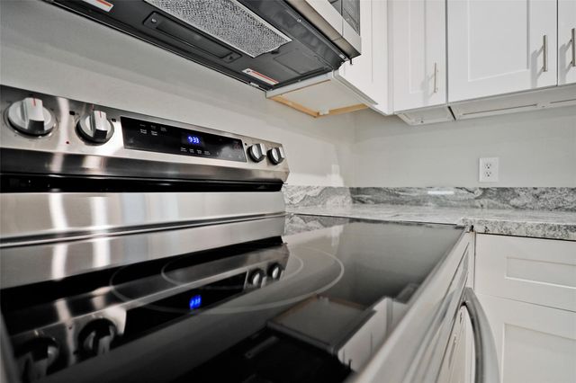 11712 White Cedar Street, Willis, TX 77318