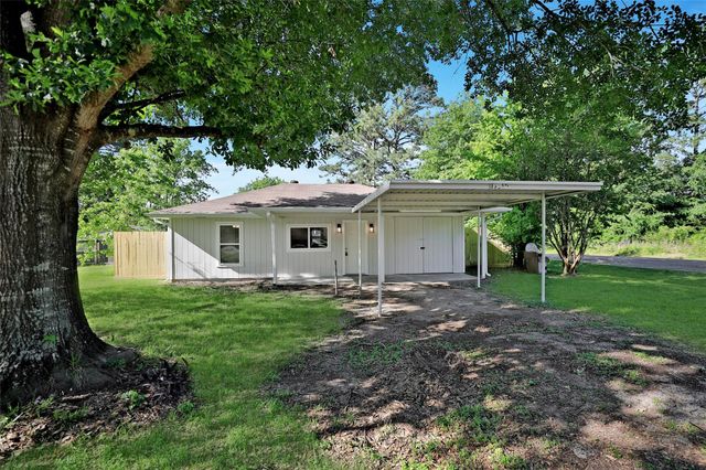 11712 White Cedar Street, Willis, TX 77318
