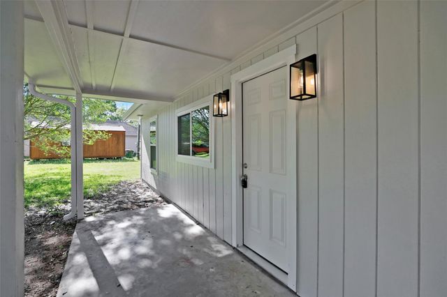 11712 White Cedar Street, Willis, TX 77318