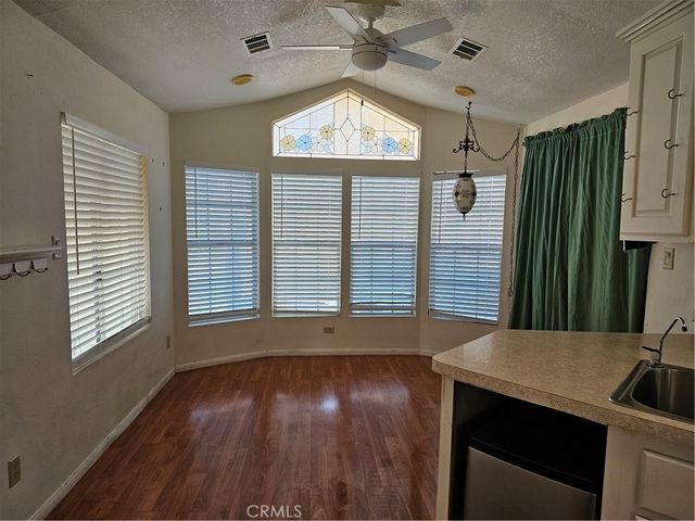 1295 S Cawston Avenue 490, Hemet, CA 92545