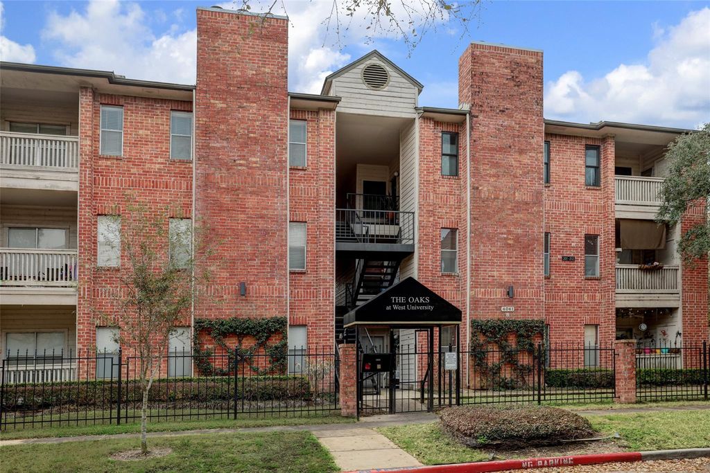 4041 Drake Street 113, Houston, TX 77005