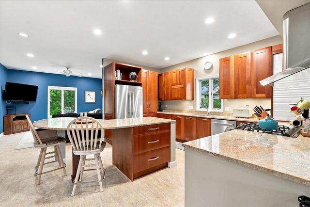 2936 Maple Run Drive, Madison, WI 53719