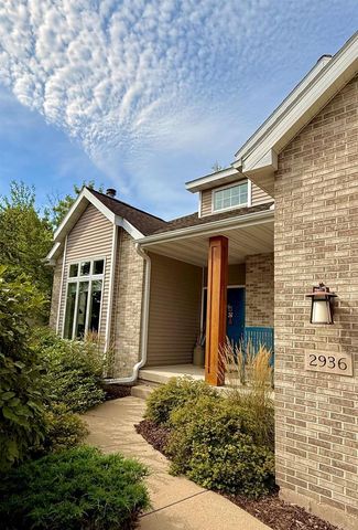 2936 Maple Run Drive, Madison, WI 53719