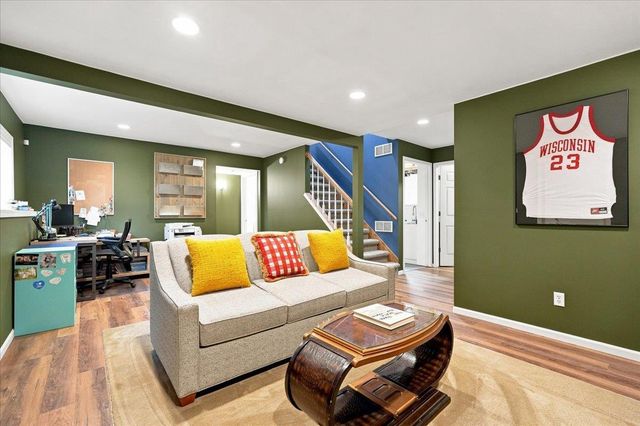 2936 Maple Run Drive, Madison, WI 53719