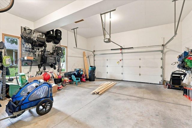 2936 Maple Run Drive, Madison, WI 53719