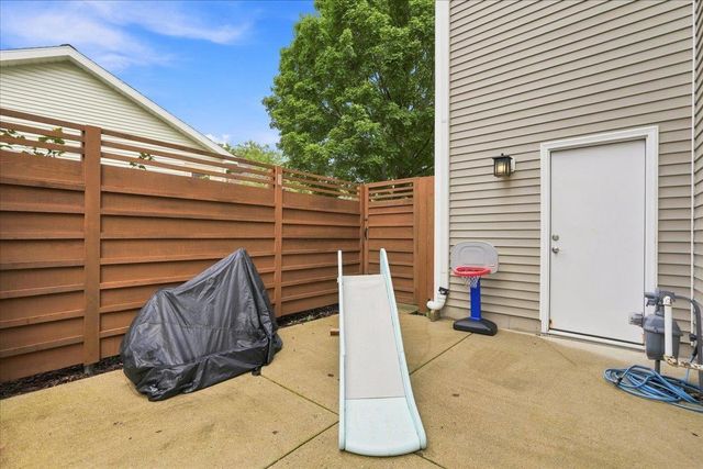 2936 Maple Run Drive, Madison, WI 53719