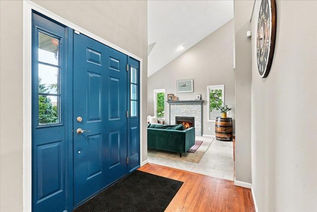 2936 Maple Run Drive, Madison, WI 53719