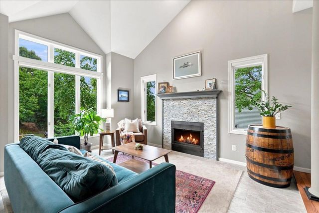 2936 Maple Run Drive, Madison, WI 53719