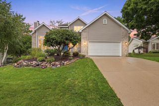 2936 Maple Run Drive, Madison, WI 53719