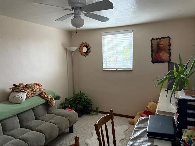 931 Liberty St, Mckees Rocks, PA 15136