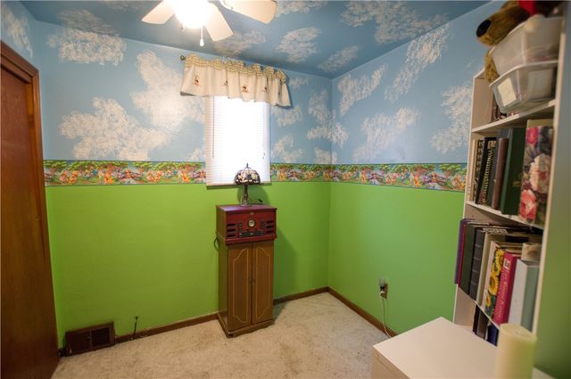 931 Liberty St, Mckees Rocks, PA 15136
