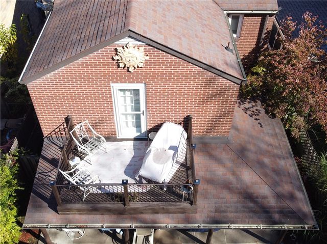 931 Liberty St, Mckees Rocks, PA 15136
