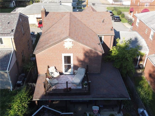931 Liberty St, Mckees Rocks, PA 15136