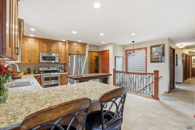 3612 PARKRIDGE, Rapid City, SD 57702