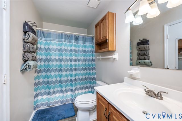 19105 Braebrook Dr, Chesterfield, VA 23834