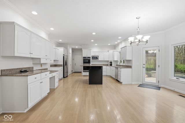 5418 Cayman Drive, Carmel, IN 46033