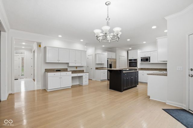 5418 Cayman Drive, Carmel, IN 46033