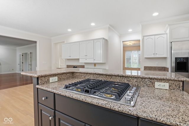 5418 Cayman Drive, Carmel, IN 46033