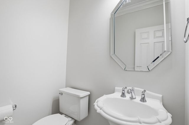 5418 Cayman Drive, Carmel, IN 46033