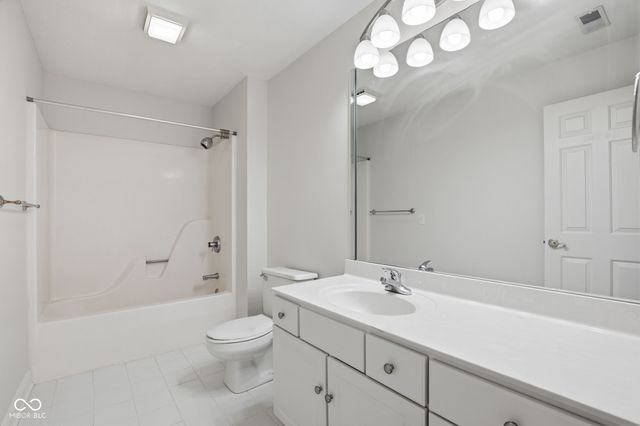 5418 Cayman Drive, Carmel, IN 46033
